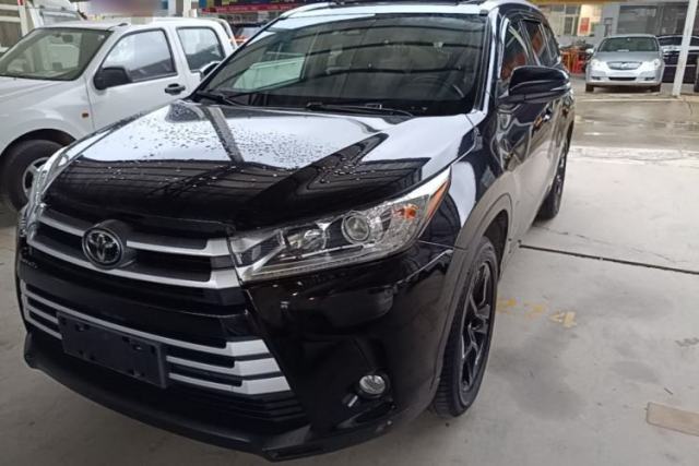 Used Toyota Highlander 2018 2.0T Four-Wheel Drive Luxury Version 7 Seats China VI Standard