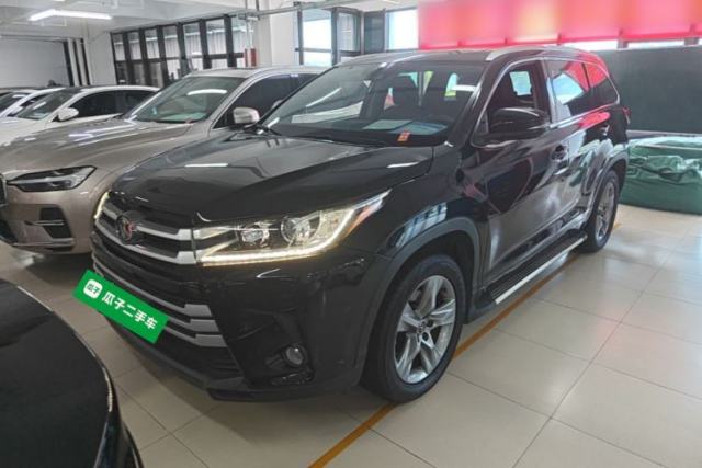 Używany Toyota Highlander 2018 2.0T Two-Wheel-Drive Luxury Edition 7 Seats Emission Standard China V