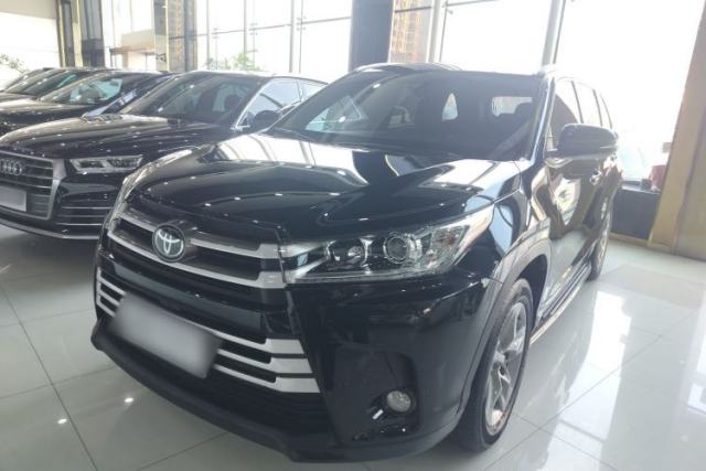 Toyota Highlander 2018 2.0T Four-Wheel Drive Luxury Version 7 Seats China VI Standard usado