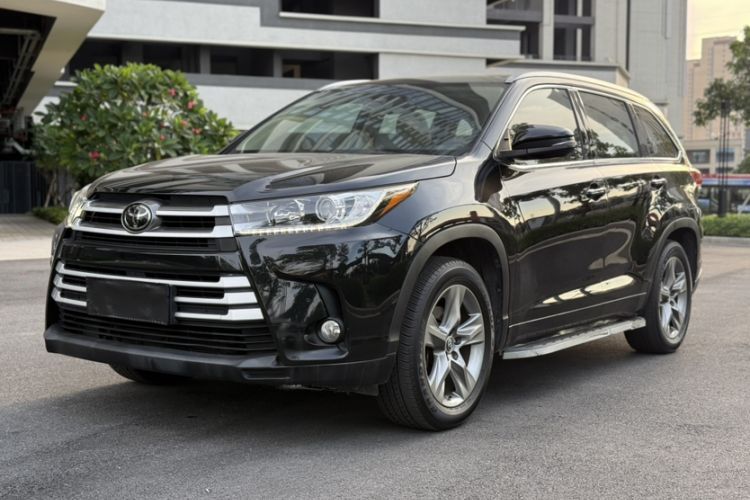 Used Toyota Highlander 2018 2.0T Four-Wheel Drive Luxury Version 7 Seats China VI Standard Guazi used car, China used car export, Used car for sale, Used cars, Cheapest cars for sale