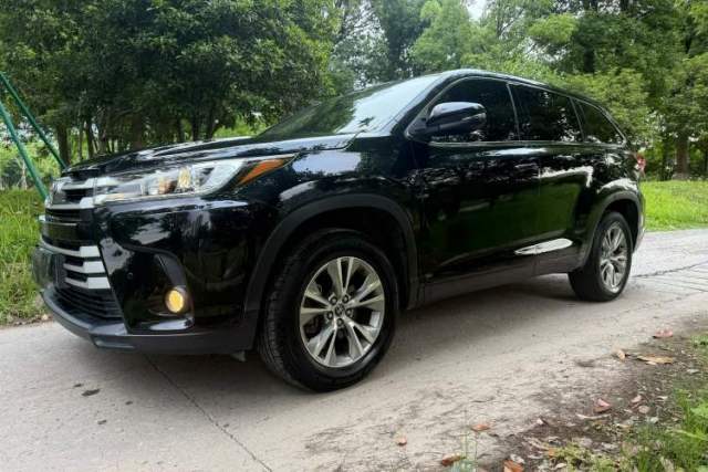 Used Toyota Highlander 2018 2.0T Two-Wheel Drive Elite Version 5 Seats China VI Standard