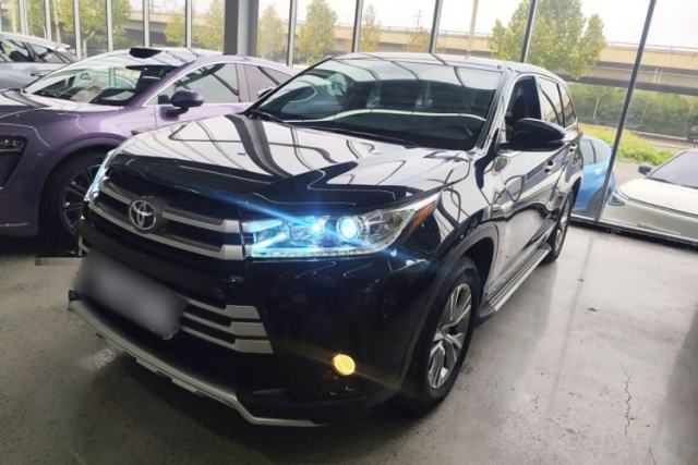 Ojetý Toyota Highlander 2018 2.0T Four-Wheel Drive Elite Edition 7 Seats China VI Standard