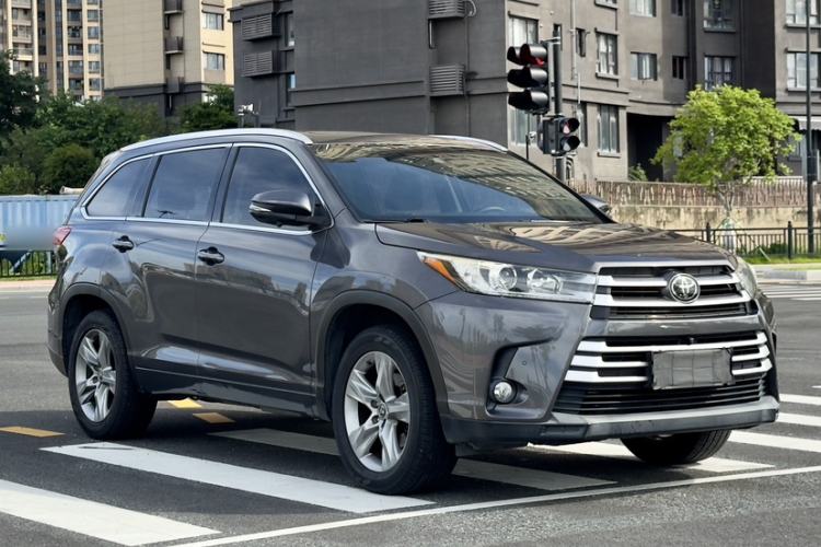 Used Toyota Highlander 2018 2.0T Two-Wheel-Drive Luxury Edition 7 Seats Emission Standard China V Exterior 6