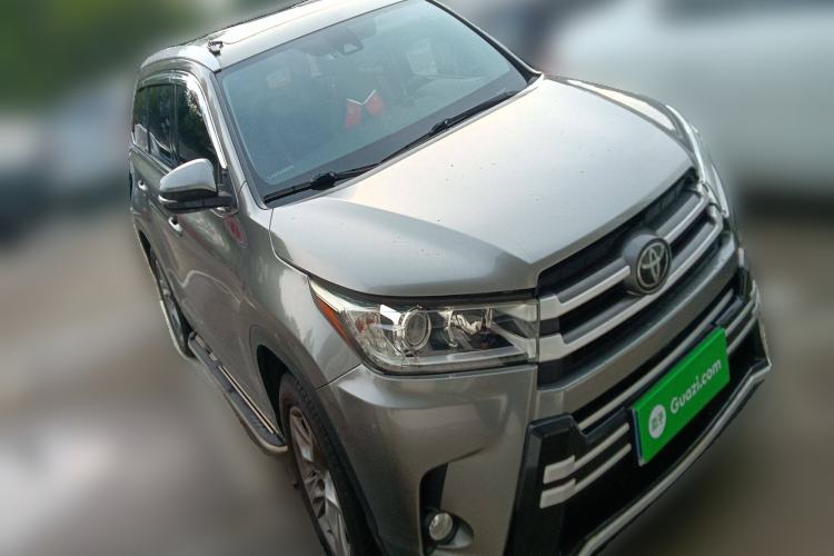 Used Toyota Highlander 2018 2.0T Four-Wheel Drive Luxury Version 7 Seats China VI Standard Front Right 45 Deg