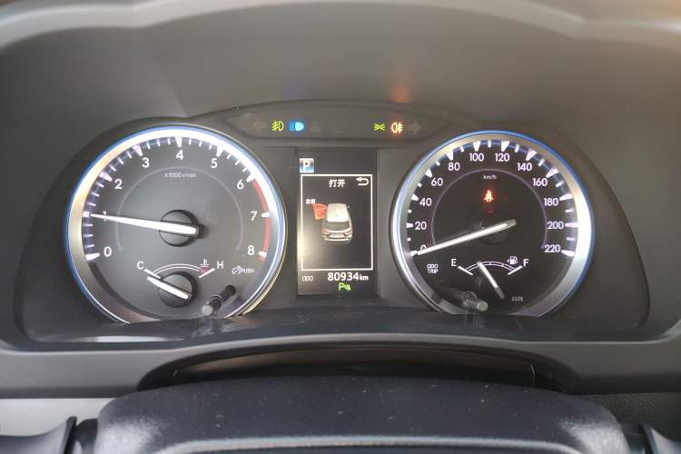 Used Toyota Highlander 2018 2.0T Two-Wheel Drive Luxury Edition 7 Seats China VI Standard Instrument Cluster
