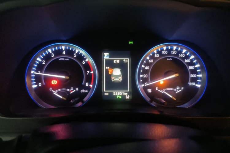 Used Toyota Highlander 2018 2.0T Four-Wheel Drive Luxury Version 7 Seats China VI Standard Instrument Cluster