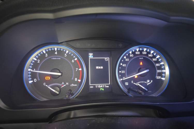Used Toyota Highlander 2018 2.0T Four-Wheel Drive Luxury Edition 7 Seats China V Emission Standard Instrument Cluster