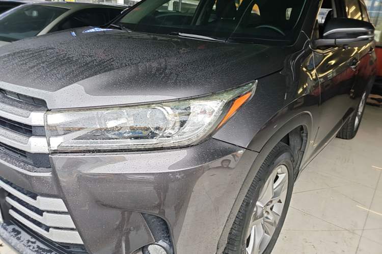 Used Toyota Highlander 2018 2.0T Two-Wheel-Drive Luxury Edition 7 Seats Emission Standard China V Left Front Headlight