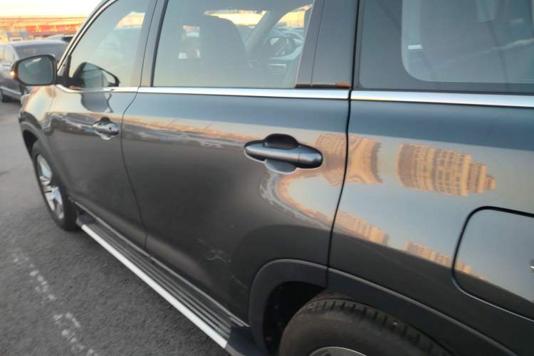 Used Toyota Highlander 2018 2.0T Two-Wheel Drive Luxury Edition 7 Seats China VI Standard Left Side