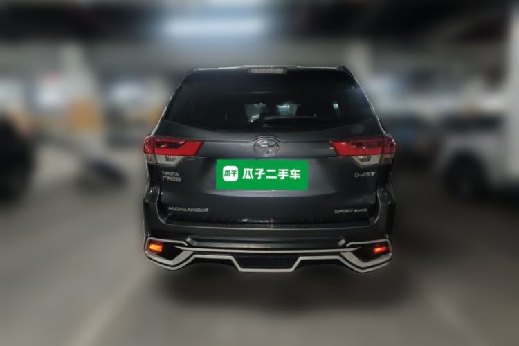 Used Toyota Highlander 2018 2.0T Four-Wheel Drive Luxury Version 7 Seats China VI Standard Rear