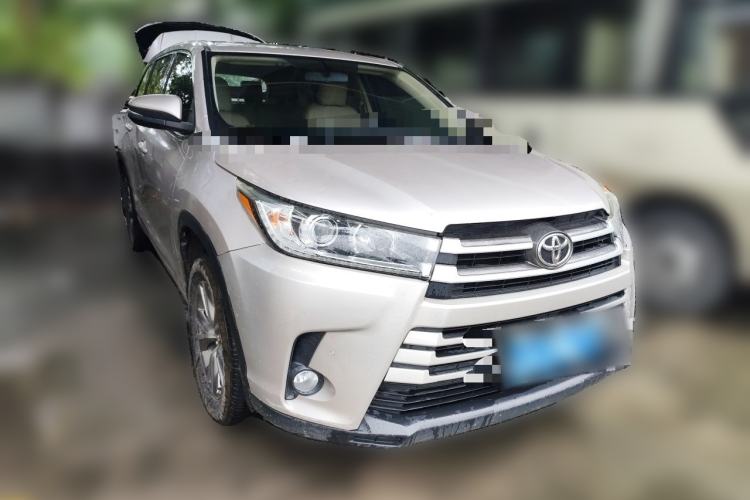 Used Toyota Highlander 2018 2.0T Four-Wheel Drive Elite Edition 7 Seats China VI Standard Front Right 45 Deg