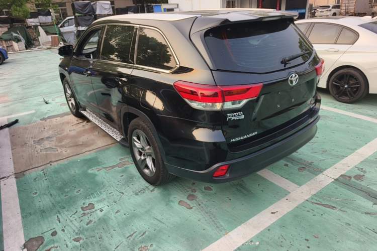 Used Toyota Highlander 2018 2.0T Two-Wheel Drive Prestige Version 7 Seats China V Emission Standard Rear Left 45 Deg