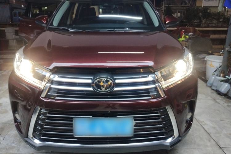 Used Toyota Highlander 2018 2.0T Four-Wheel Drive Prestige Version 7 Seats China VI Standard Exterior 1