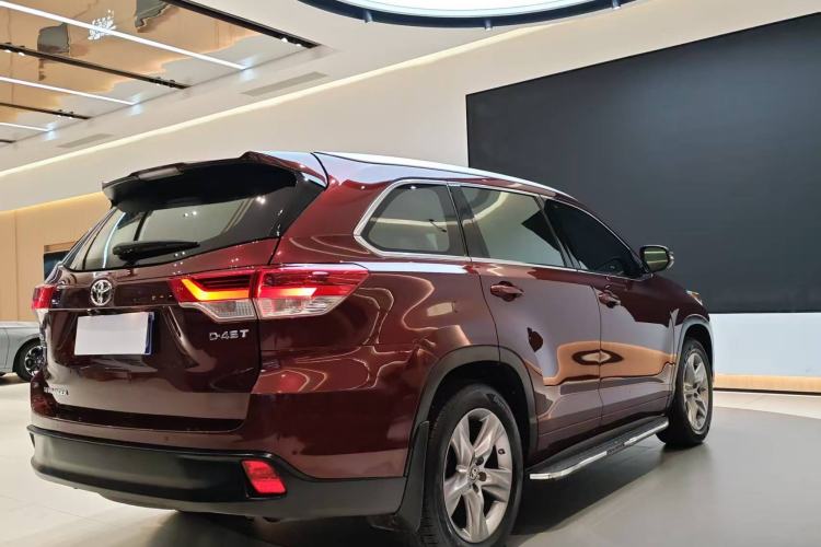 Used Toyota Highlander 2018 2.0T Two-Wheel-Drive Luxury Edition 7 Seats Emission Standard China V Exterior 4