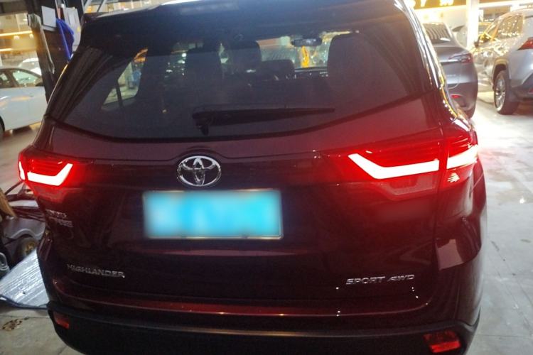 Used Toyota Highlander 2018 2.0T Four-Wheel Drive Prestige Version 7 Seats China VI Standard Exterior 4