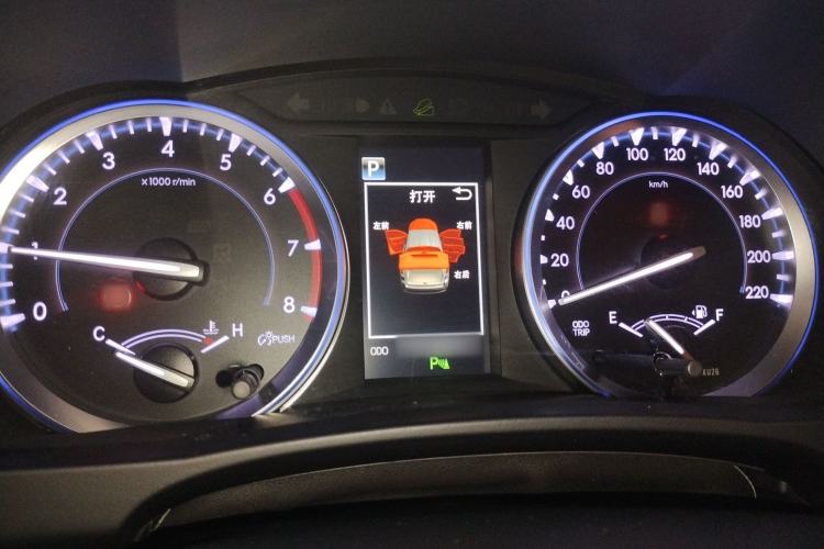 Used Toyota Highlander 2018 2.0T Four-Wheel Drive Prestige Version 7 Seats China VI Standard Instrument Cluster