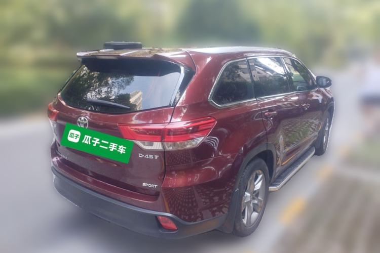 Used Toyota Highlander 2018 2.0T Two-Wheel-Drive Luxury Edition 7 Seats Emission Standard China V Rear Right 45 Deg