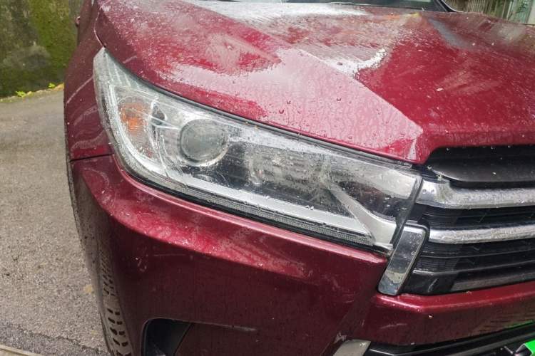 Used Toyota Highlander 2018 2.0T Four-Wheel Drive Prestige Version 7 Seats China V Emission Standard Right Front Headlight
