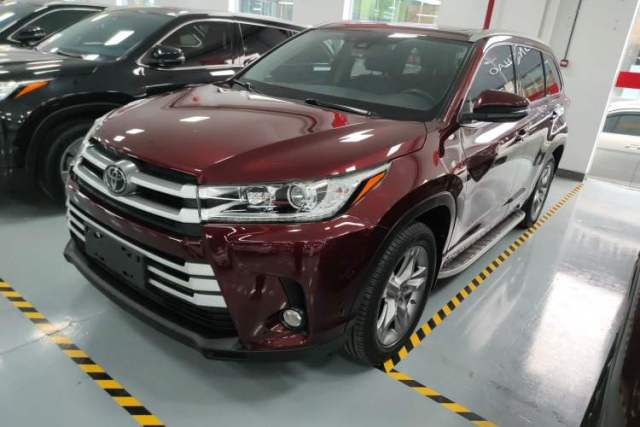 Used Toyota Highlander 2018 2.0T Four-Wheel Drive Luxury Edition 7 Seats China V Emission Standard