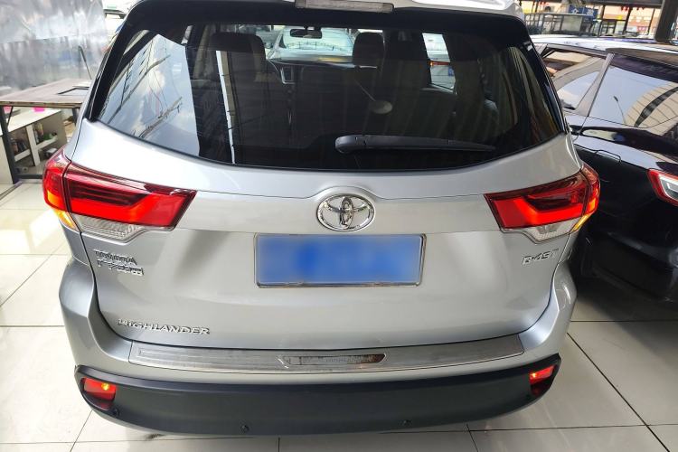 Used Toyota Highlander 2018 2.0T Two-Wheel Drive Elite Version 5 Seats China VI Standard Exterior 1