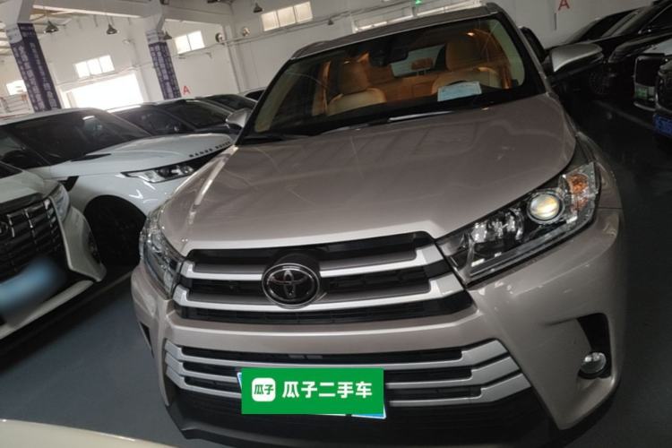 Used Toyota Highlander 2018 2.0T Four-Wheel Drive Luxury Version 7 Seats China VI Standard Front