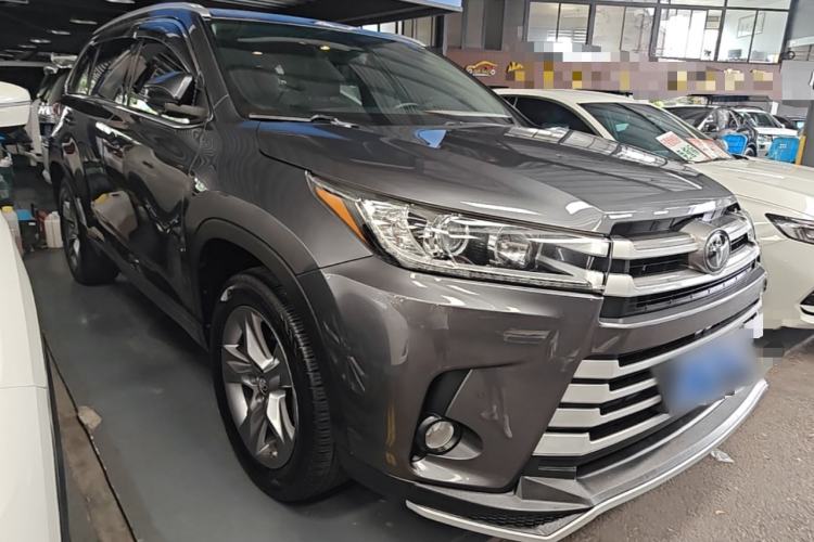 Used Toyota Highlander 2018 2.0T Four-Wheel Drive Luxury Version 7 Seats China VI Standard Front Right 45 Deg