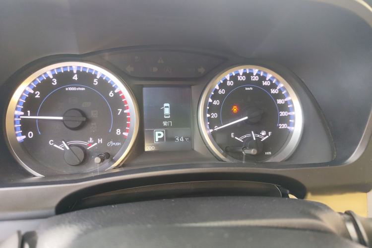 Used Toyota Highlander 2018 2.0T Two-Wheel Drive Elite Version 5 Seats China VI Standard Instrument Cluster