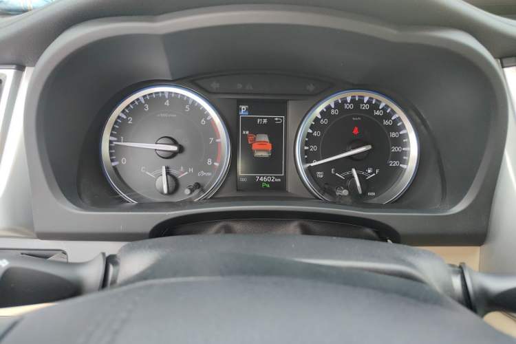Used Toyota Highlander 2018 2.0T Four-Wheel Drive Prestige Version 7 Seats China VI Standard Instrument Cluster
