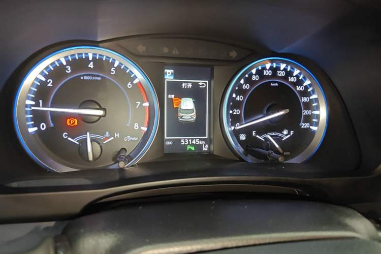 Used Toyota Highlander 2018 2.0T Four-Wheel Drive Luxury Version 7 Seats China VI Standard Instrument Cluster