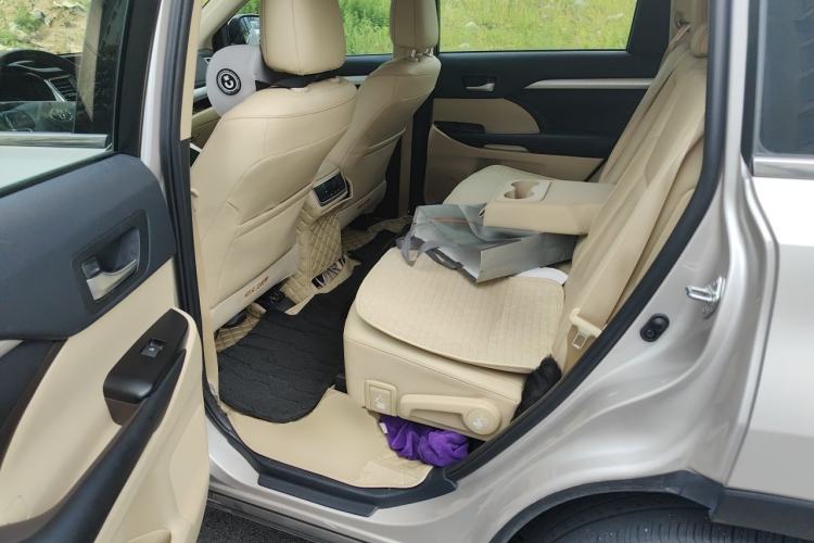 Used Toyota Highlander 2018 2.0T Four-Wheel Drive Prestige Version 7 Seats China VI Standard Left Rear Seat