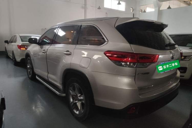 Used Toyota Highlander 2018 2.0T Four-Wheel Drive Luxury Version 7 Seats China VI Standard Rear Left 45 Deg