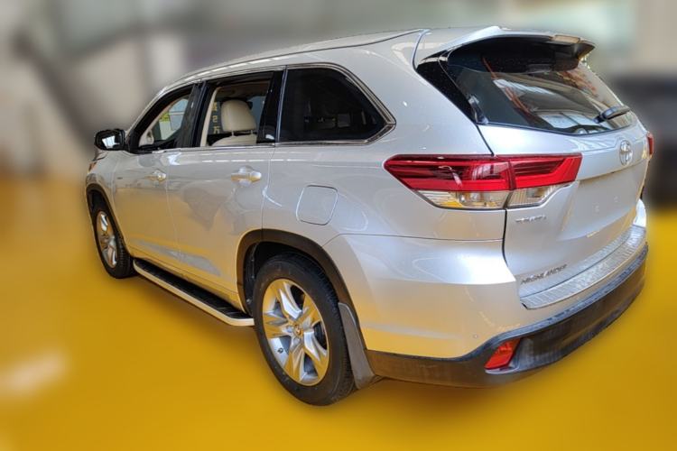 Used Toyota Highlander 2018 2.0T Two-Wheel-Drive Luxury Edition 7 Seats Emission Standard China V Rear Left 45 Deg