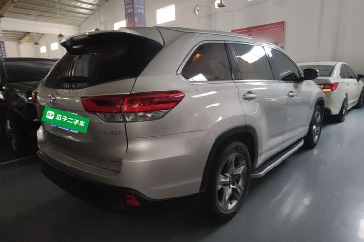 Used Toyota Highlander 2018 2.0T Four-Wheel Drive Luxury Version 7 Seats China VI Standard Rear Right 45 Deg