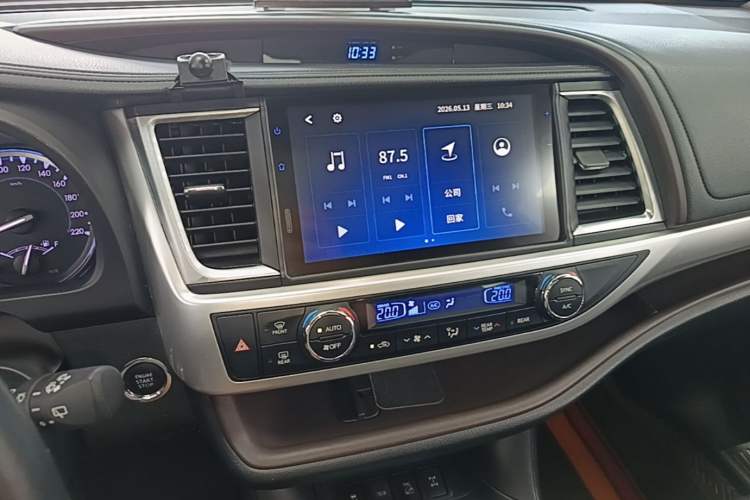 Used Toyota Highlander 2018 2.0T Four-Wheel Drive Prestige Version 7 Seats China VI Standard Audio And AC Panel