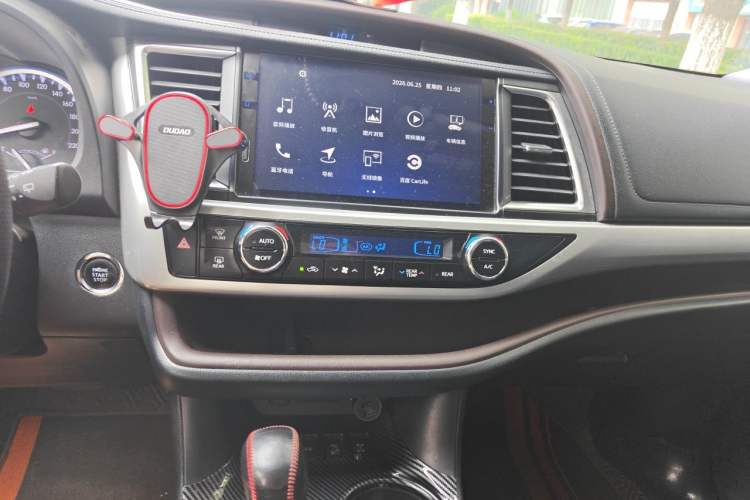 Used Toyota Highlander 2018 2.0T Four-Wheel Drive Prestige Version 7 Seats China VI Standard Audio And AC Panel