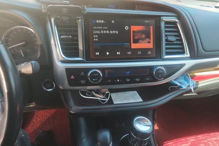 Used Toyota Highlander 2018 2.0T Four-Wheel Drive Ultimate Edition 7-Seater Emission Standard China V Audio And AC Panel