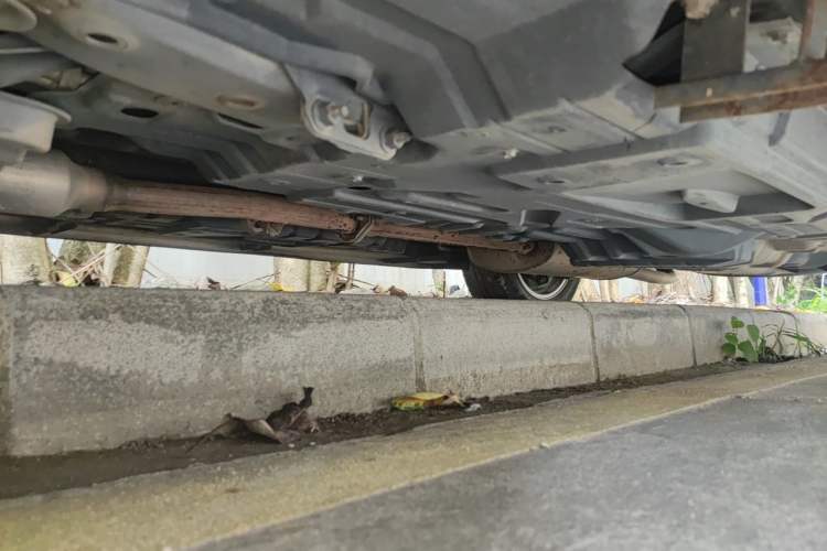 Used Toyota Highlander 2018 2.0T Four-Wheel Drive Supreme Edition 7-Seater China VI Chassis Front Left