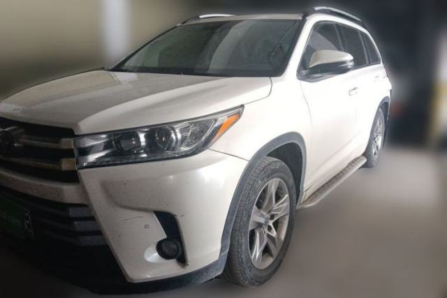 Used Toyota Highlander 2018 2.0T Four-Wheel Drive Luxury Edition 7 Seats China V Emission Standard