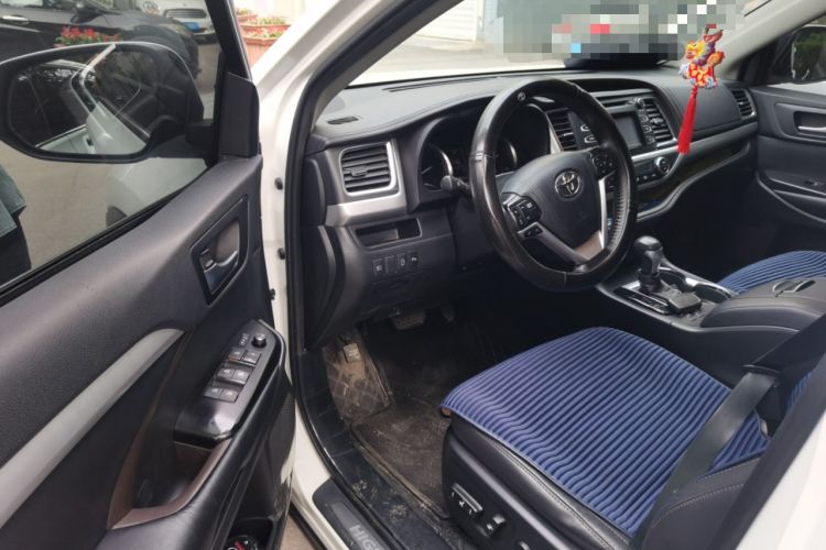 Used Toyota Highlander 2018 2.0T Four-Wheel Drive Luxury Version 7 Seats China VI Standard Driver Seat