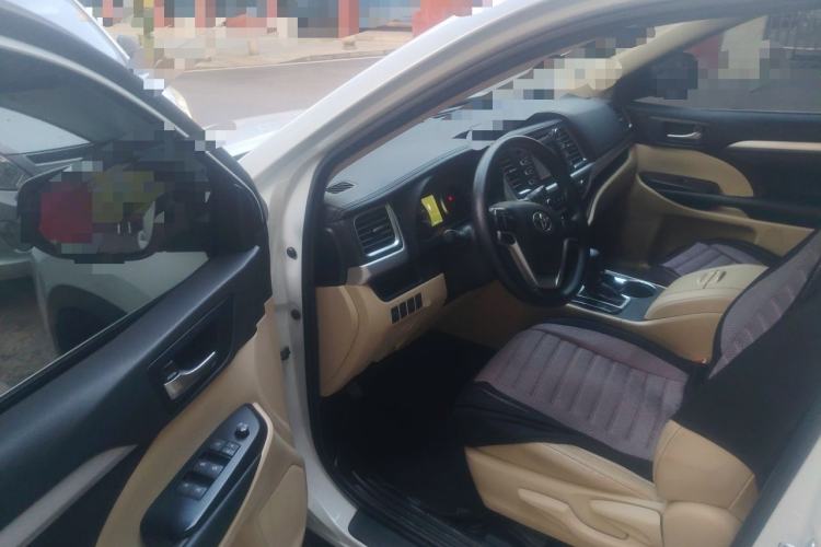 Used Toyota Highlander 2018 2.0T Four-Wheel Drive Elite Edition 7 Seats China VI Standard Driver Seat