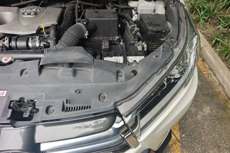 Used Toyota Highlander 2018 2.0T Four-Wheel Drive Prestige Version 7 Seats China VI Standard Engine Bay Left
