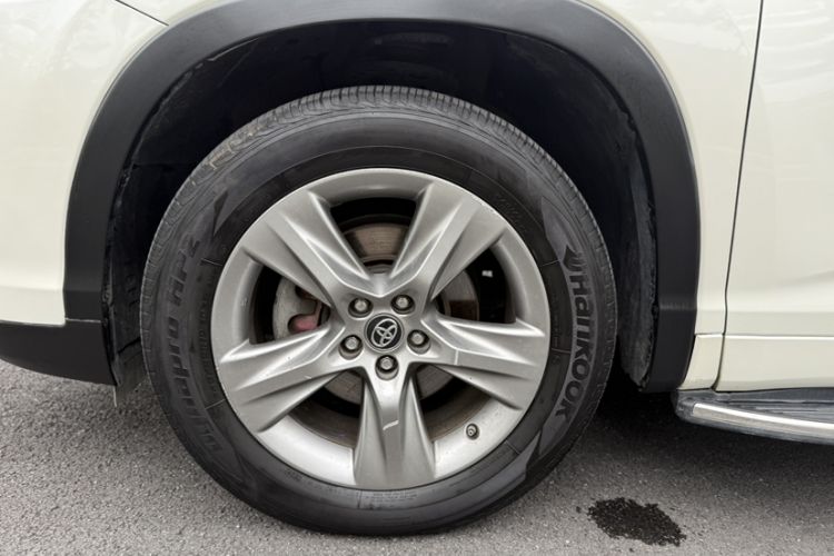 Used Toyota Highlander 2018 2.0T Four-Wheel Drive Prestige Version 7 Seats China V Emission Standard Exterior 10