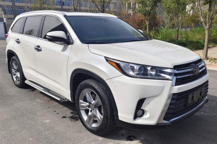 Used Toyota Highlander 2018 2.0T Four-Wheel Drive Prestige Version 7 Seats China V Emission Standard Exterior 2