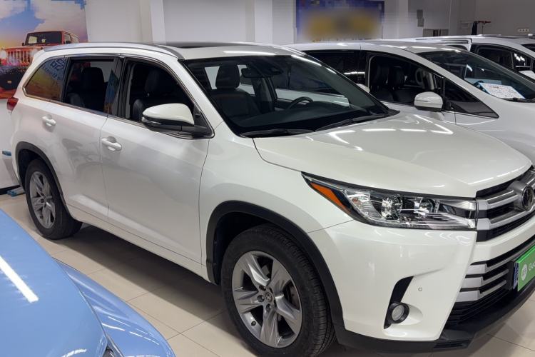 Used Toyota Highlander 2018 2.0T Four-Wheel Drive Luxury Edition 7 Seats China V Emission Standard Exterior 3