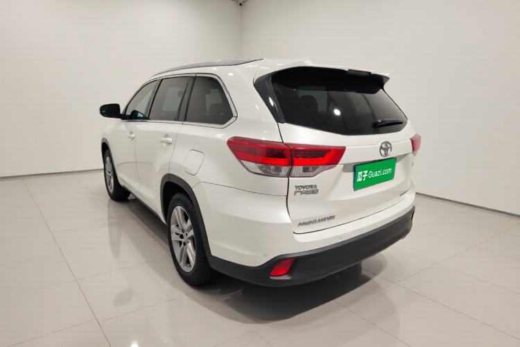 Used Toyota Highlander 2018 2.0T Four-Wheel Drive Luxury Edition 7 Seats China V Emission Standard Exterior 3