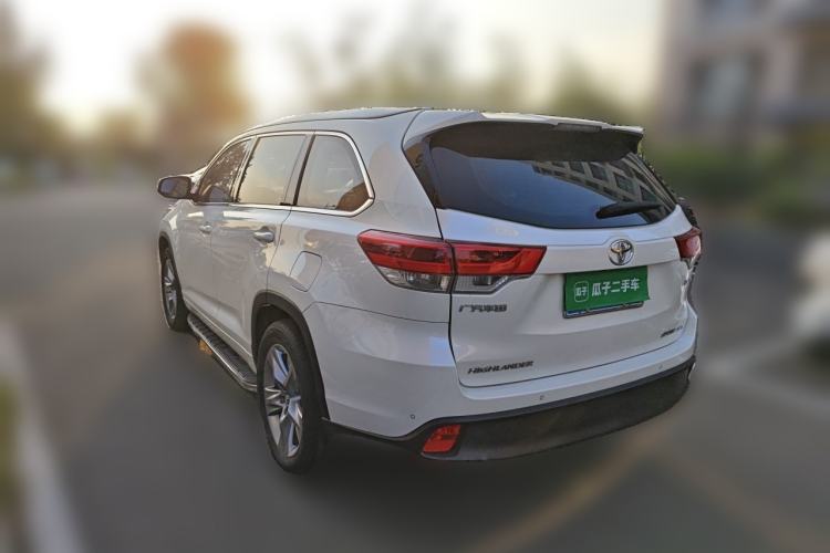 Used Toyota Highlander 2018 2.0T Four-Wheel Drive Luxury Version 7 Seats China VI Standard Exterior 3