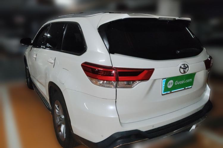 Used Toyota Highlander 2018 2.0T Four-Wheel Drive Luxury Version 7 Seats China VI Standard Exterior 3
