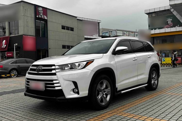 Used Toyota Highlander 2018 2.0T Four-Wheel Drive Luxury Version 7 Seats China VI Standard Exterior 3
