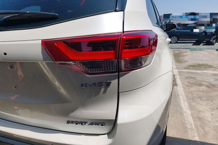 Used Toyota Highlander 2018 2.0T Four-Wheel Drive Prestige Version 7 Seats China VI Standard Exterior 3