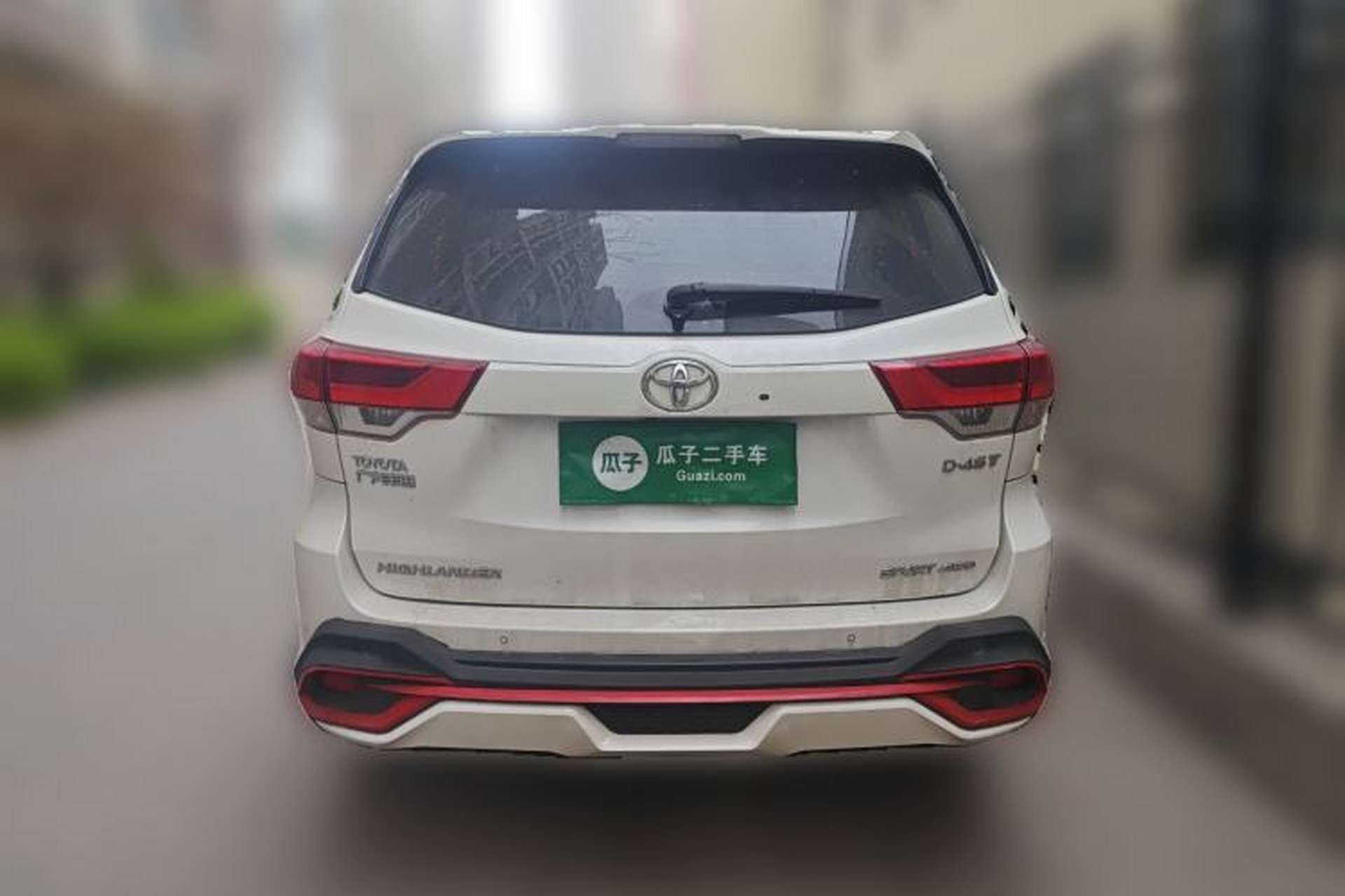 Used Toyota Highlander 2018 2.0T Four-Wheel Drive Prestige Version 7 Seats China V Emission Standard Exterior 4